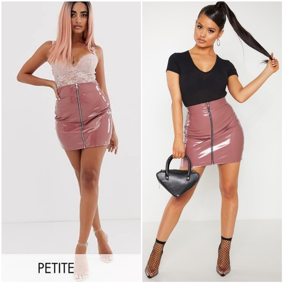 ❤️[3/$35] PrettyLittleThing Vinyl Zip Mini Skirt - Picture 2 of 7